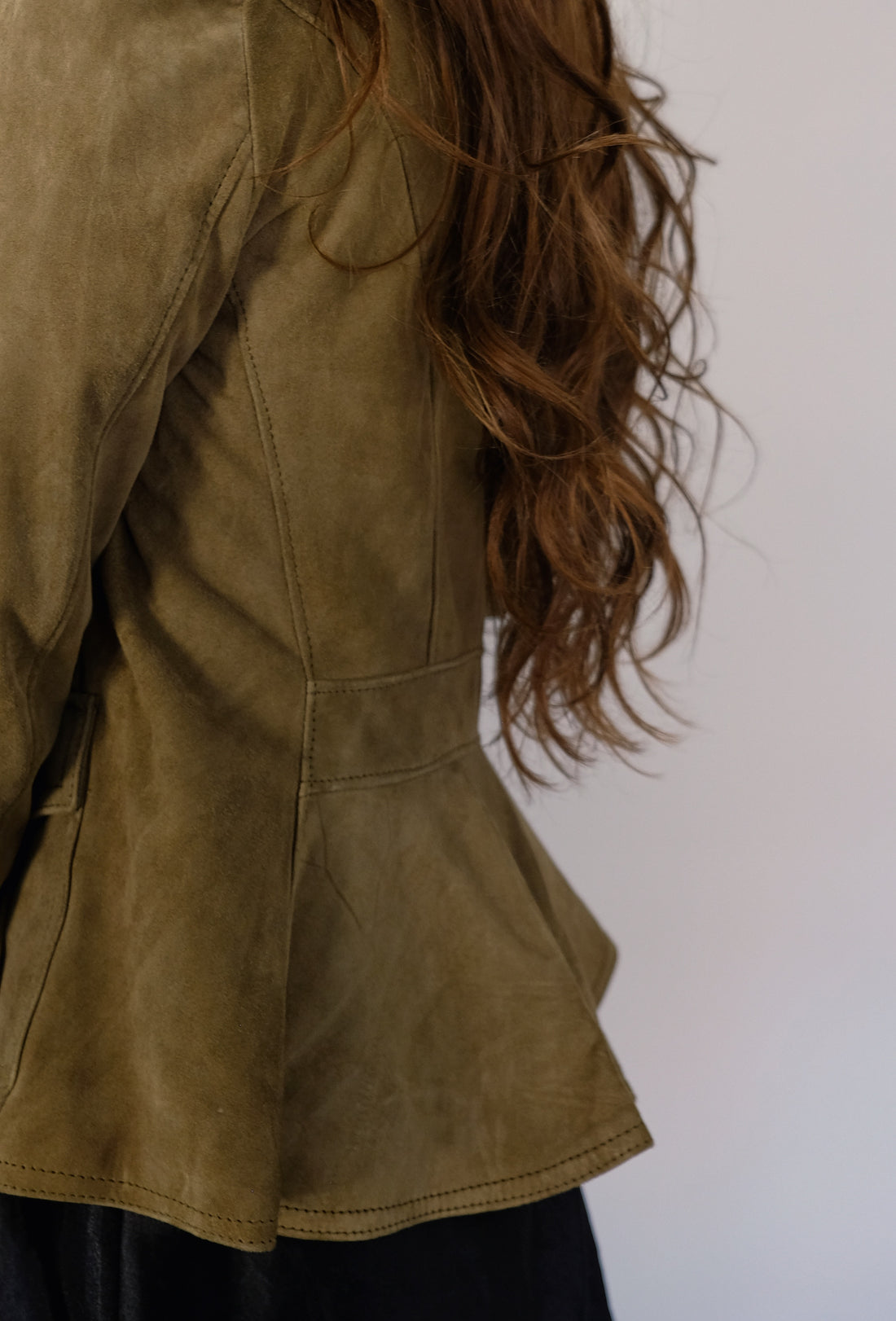 BARBARA, veste en daim super féminine