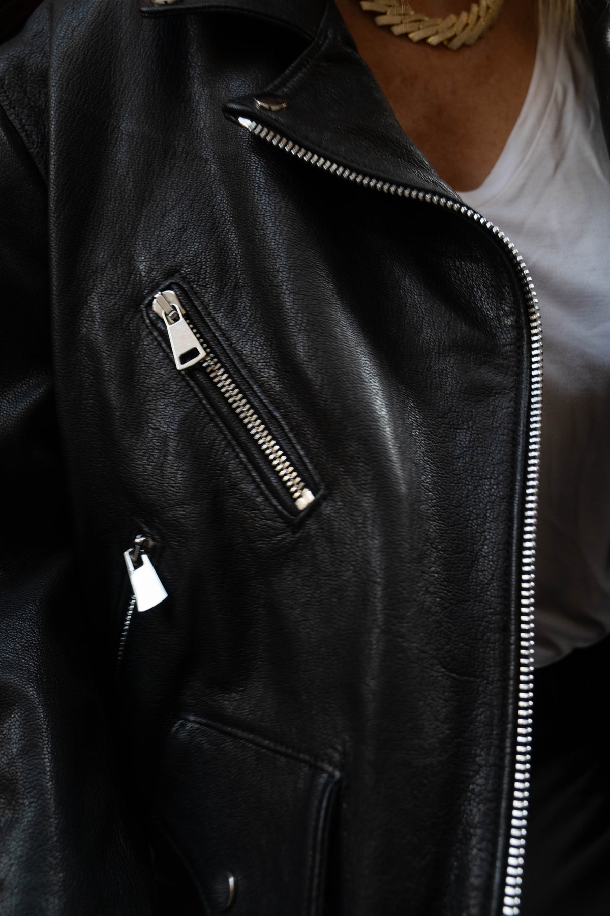 ANNY, le perfecto oversize en cuir de luxe 